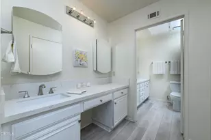30105 Village 30, Camarillo, CA 93012 - Photo 19