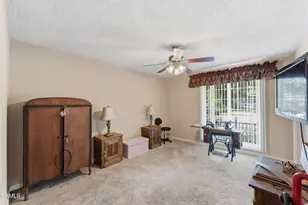 23459 Canzonet, Woodland Hills, CA 91367 - Photo 17