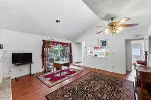 23459 Canzonet, Woodland Hills, CA 91367 - Photo 7