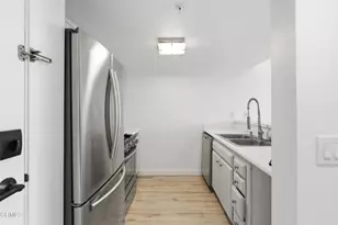 865 S B St, Oxnard, CA 93030 - Photo 3