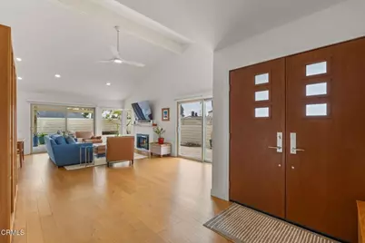 960 Emerald Court, Ventura, CA 93004 - Photo 5