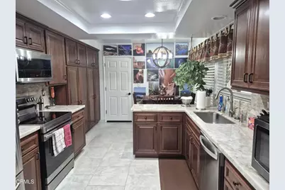 31320 Village 31, Camarillo, CA 93012 - Photo 7