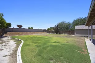 12419 Schooner Beach Dr, Bakersfield, CA 93311 - Photo 35