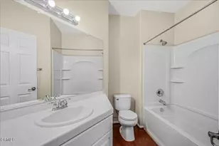 990 Holiday Ave, Ventura, CA 93003 - Photo 11