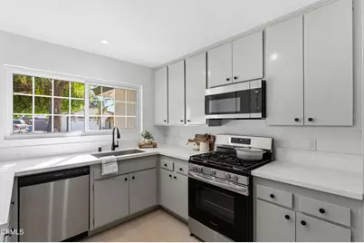 354 Tirre Court, Santa Paula, CA 93060 - Photo 9