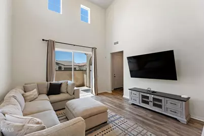 2169 Pomegranate Street, Santa Paula, CA 93060 - Photo 11