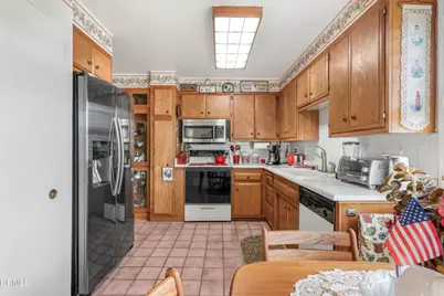138 E Elfin Green, Port Hueneme, CA 93041 - Photo 9