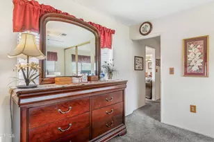 138 E Elfin Green, Port Hueneme, CA 93041 - Photo 13