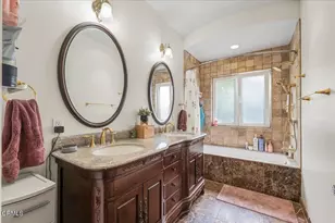 579 Glade Dr, Santa Paula, CA 93060 - Photo 33
