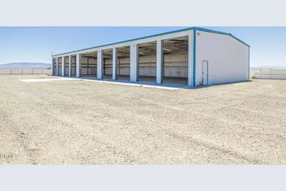 2866 W Avenue F, Lancaster, CA 93536 - Photo 43