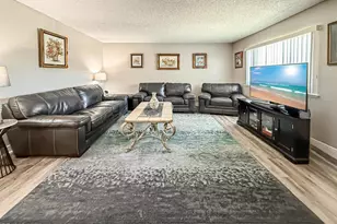 611 Avenida del Platino, Thousand Oaks, CA 91320 - Photo 3