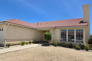 6130 Almeria Way, Palmdale, CA 93552 - Photo 15