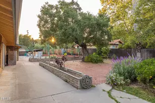 918 El Toro Rd, Ojai, CA 93023 - Photo 23