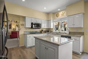 1737 Emerald Isle Way, Oxnard, CA 93035 - Photo 11