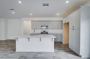 9627 Maple Ter Ln, Shafter, CA 93263 - Photo 7