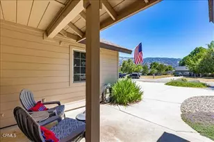 23781 Port Royal Ct, Tehachapi, CA 93561 - Photo 3