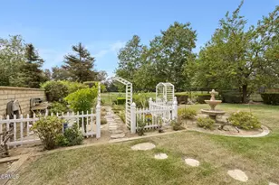 2001 Turnberry Dr, Oxnard, CA 93036 - Photo 39