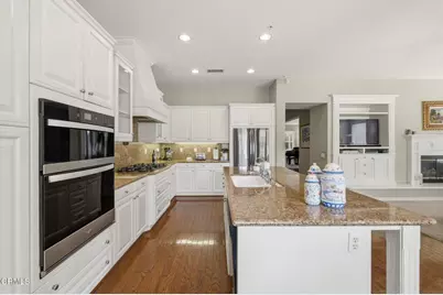 2001 Turnberry Drive, Oxnard, CA 93036 - Photo 13