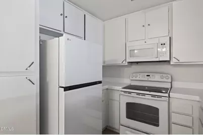 1300 Saratoga Avenue #211, Ventura, CA 93003 - Photo 5