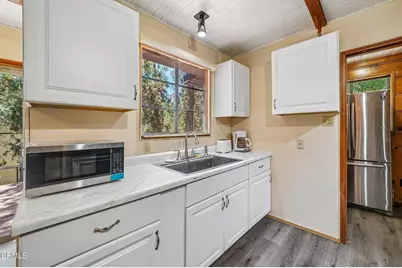 42795 Cougar Road, Big Bear Lake, CA 92315 - Photo 11