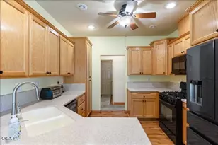 1300 Scarlet Oak Dr, Tehachapi, CA 93561 - Photo 13