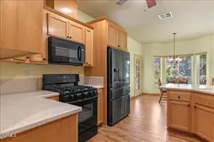 1300 Scarlet Oak Dr, Tehachapi, CA 93561 - Photo 15