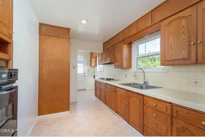 6233 Clara, Ventura, CA 93003 - Photo 7