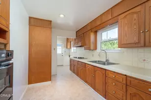 6233 Clara, Ventura, CA 93003 - Photo 7