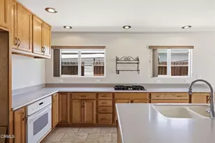 482 MacKay Ave, Ventura, CA 93004 - Photo 17