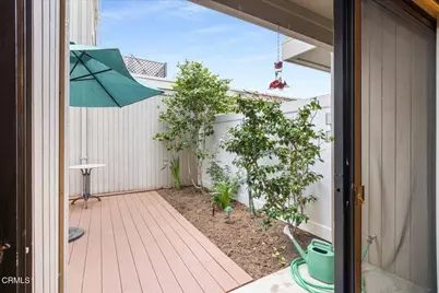 1276 Seacliff Court #7, Ventura, CA 93003 - Photo 19