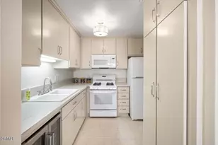 1276 Seacliff Ct, Ventura, CA 93003 - Photo 11