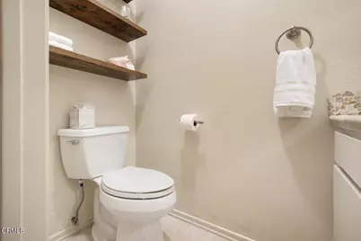 1276 Seacliff Court #7, Ventura, CA 93003 - Photo 17