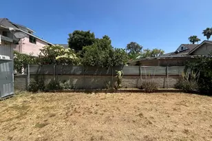 2422 Juliet St, Los Angeles, CA 90007 - Photo 11