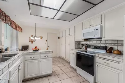 41028 Village 41, Camarillo, CA 93012 - Photo 11