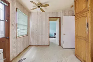 456 E Poplar St, Oxnard, CA 93033 - Photo 23