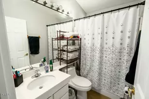205 E Driffill Blvd, Oxnard, CA 93030 - Photo 23