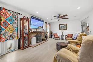 9389 Santa Maria St, Ventura, CA 93004 - Photo 7