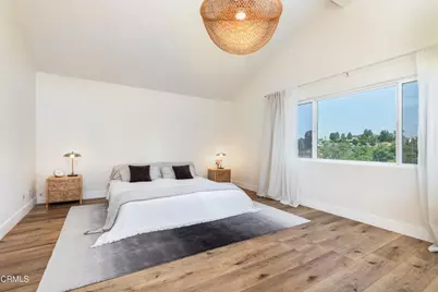 193 W Sidlee Street, Thousand Oaks, CA 91360 - Photo 13