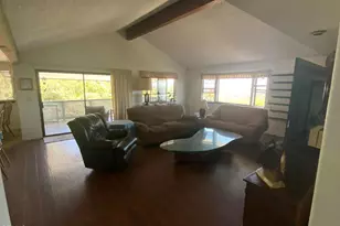377 N Loop Dr, Camarillo, CA 93010 - Photo 5