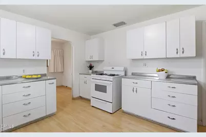 916 E Santa Paula Street, Santa Paula, CA 93060 - Photo 9