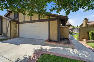 26019 Palomita Dr, Valencia, CA 91355 - Photo 3