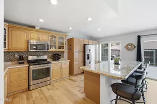 26019 Palomita Dr, Valencia, CA 91355 - Photo 11