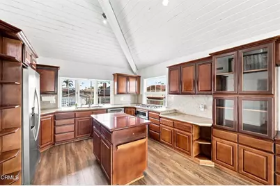 3089 Bayshore Avenue, Ventura, CA 93001 - Photo 13