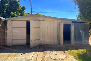 228 N 5th St, Santa Paula, CA 93060 - Photo 23