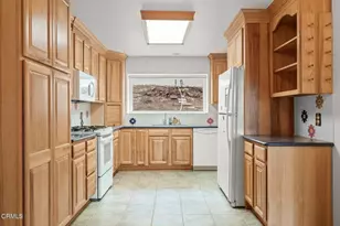 25 Hill St, Oak View, CA 93022 - Photo 5