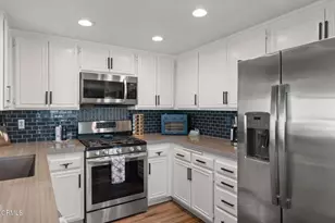 2425 Panama Dr, Oxnard, CA 93035 - Photo 9
