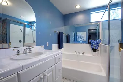 335 W Avenida De Las Flores, Thousand Oaks, CA 91360 - Photo 15