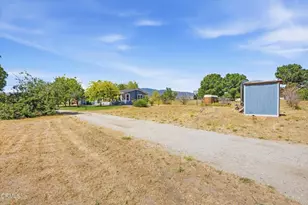 15054 Abajo Ave, Tehachapi, CA 93561 - Photo 7
