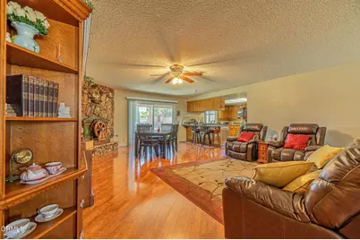 44625 Loneoak Avenue, Lancaster, CA 93534 - Photo 17