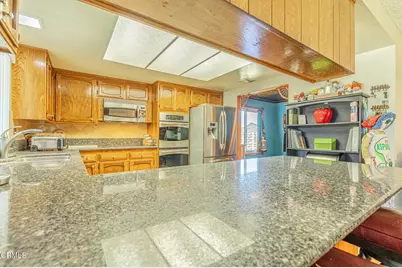 44625 Loneoak Avenue, Lancaster, CA 93534 - Photo 13
